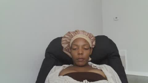 Snapshot of bonneebi chatting on 2, 7, 2026 bonneebi online show from 2, 7, 2026