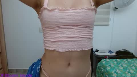 Snapshot of bonni_blonde chatting on 11, 10, 2025 Bonnie online show from 11, 10, 2025