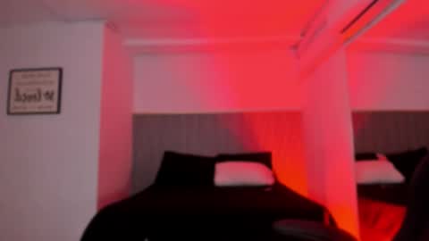 Bonnie  online show from 5, 11, 2025