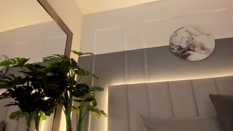 Snapshot of bonnie_bloom chatting on 3, 1, 2025 Bonnie online show from 3, 1, 2025