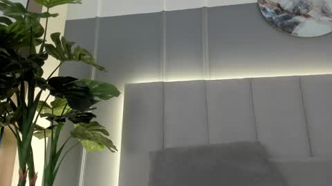 Snapshot of bonnie_bloom chatting on 2, 2, 2025 Bonnie online show from 2, 2, 2025