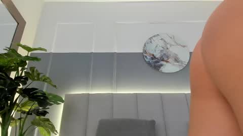 Snapshot of bonnie_bloom chatting on 19, 2, 2025 Bonnie online show from 19, 2, 2025