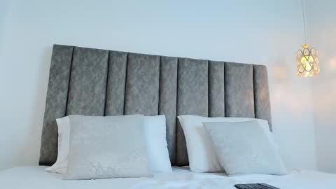 Snapshot of bonnie_bloom chatting on 2, 10, 2025 Bonnie online show from 2, 10, 2025