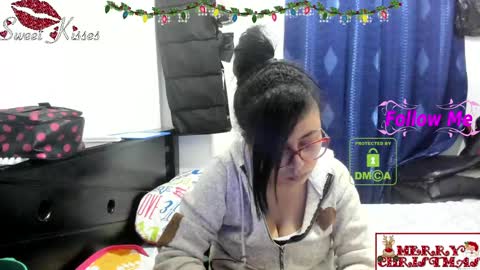 bonnie lam  hello welcome to my room I hope you have fun and you can reach your maximum pleasure here with me online show from 3, 1, 2025