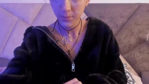   online show from 5, 3, 2025