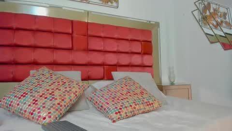   online show from 16, 4, 2026