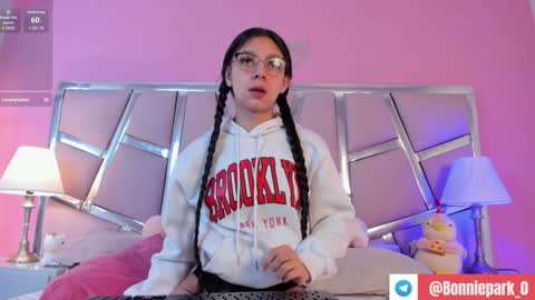 Snapshot of bonniepark_ chatting on 16, 1, 2025 Bonnie online show from 16, 1, 2025