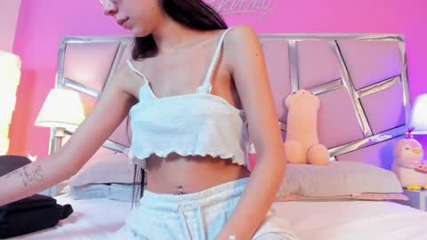 Snapshot of bonniepark_ chatting on 4, 3, 2025 Bonnie online show from 4, 3, 2025