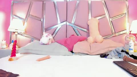 Snapshot of bonniepark_ chatting on 10, 3, 2025 Bonnie online show from 10, 3, 2025