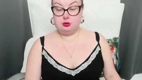 Snapshot of bonnieshining chatting on 4, 3, 2025 Bonnie online show from 4, 3, 2025