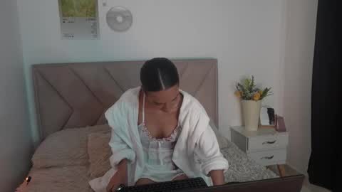 Bonnie  online show from 6, 3, 2026