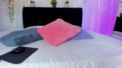 Snapshot of bonny_and_carrot chatting on 20, 12, 2025 bonny_and_carrot online show from 20, 12, 2025