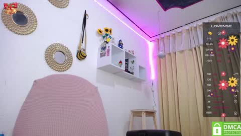 Snapshot of bonny_clyde_xx_ chatting on 4, 2, 2025 Soffy Brooks Independent model online show from 4, 2, 2025