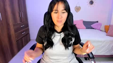 sofia  online show from 19, 12, 2025