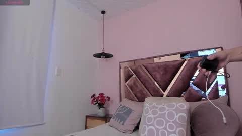 Snapshot of bonny_jones2 chatting on 27, 9, 2025 Bonny Jones online show from 27, 9, 2025