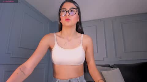 Snapshot of bonnyrosex chatting on 21, 12, 2025 Bonny online show from 21, 12, 2025