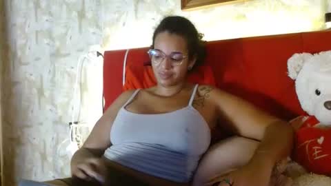 Snapshot of bonvivantb chatting on 5, 1, 2025 Queen Bon Vivantt online show from 5, 1, 2025