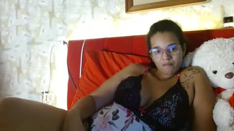 Snapshot of bonvivantb chatting on 6, 1, 2025 Queen Bon Vivantt online show from 6, 1, 2025