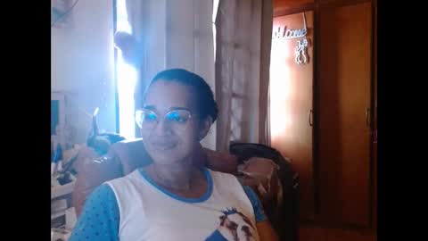 Snapshot of bonvivantb chatting on 6, 2, 2025 Queen Bon Vivantt online show from 6, 2, 2025