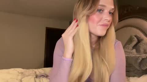 booksnlooksgirl online show from 8, 1, 2025