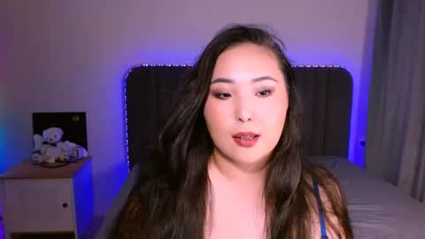 Snapshot of bootylecious_ chatting on 15, 7, 2026 Mona online show from 15, 7, 2026