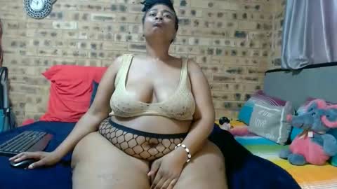 bootytwerkxxx online show from 13, 4, 2026