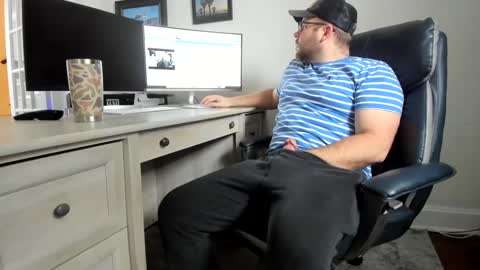 Snapshot of boredhorndog chatting on 10, 1, 2025 Boredhorndog online show from 10, 1, 2025