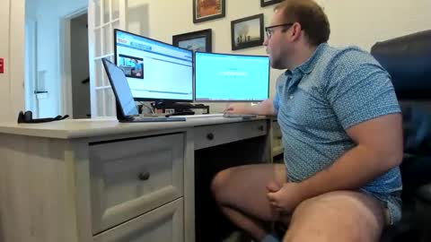 Snapshot of boredhorndog chatting on 28, 1, 2025 Boredhorndog online show from 28, 1, 2025