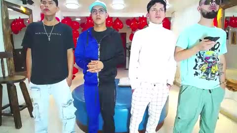 Snapshot of boschcz chatting on 22, 1, 2025 THOMAS AND DAMIAND online show from 22, 1, 2025