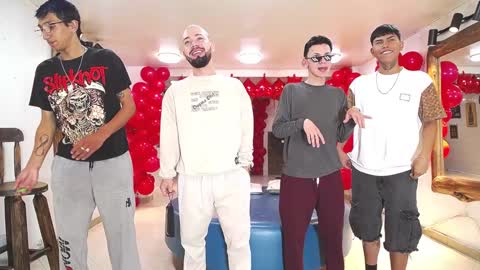 Snapshot of boschcz chatting on 1, 2, 2025 THOMAS AND DAMIAND online show from 1, 2, 2025