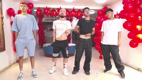 Snapshot of boschcz chatting on 5, 2, 2025 THOMAS AND DAMIAND online show from 5, 2, 2025