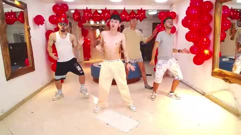 Snapshot of boschcz chatting on 13, 2, 2025 THOMAS AND DAMIAND online show from 13, 2, 2025