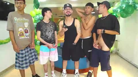 Snapshot of boschcz chatting on 8, 3, 2025 THOMAS AND DAMIAND online show from 8, 3, 2025