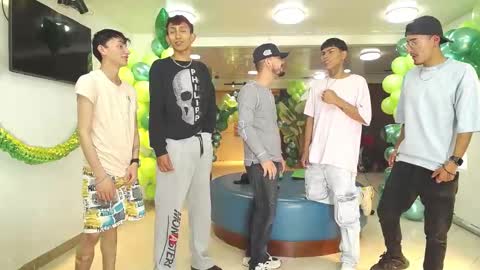 Snapshot of boschcz chatting on 11, 3, 2025 THOMAS AND DAMIAND online show from 11, 3, 2025