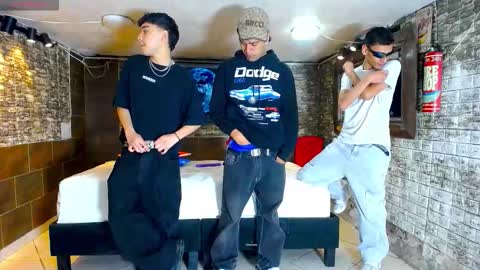 Snapshot of boschcz chatting on 14, 9, 2025 THOMAS AND DAMIAND online show from 14, 9, 2025