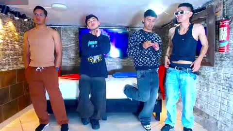 Snapshot of boschcz chatting on 22, 9, 2025 THOMAS AND DAMIAND online show from 22, 9, 2025