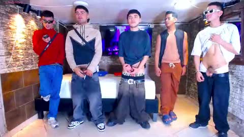 Snapshot of boschcz chatting on 23, 9, 2025 THOMAS AND DAMIAND online show from 23, 9, 2025