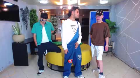 Snapshot of boschcz chatting on 11, 10, 2025 THOMAS AND DAMIAND online show from 11, 10, 2025