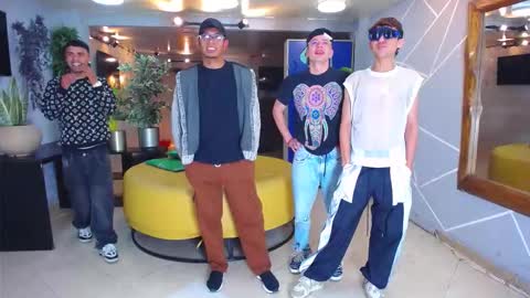 Snapshot of boschcz chatting on 13, 10, 2025 THOMAS AND DAMIAND online show from 13, 10, 2025