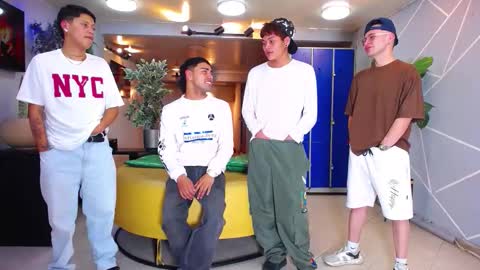 Snapshot of boschcz chatting on 20, 10, 2025 THOMAS AND DAMIAND online show from 20, 10, 2025