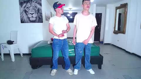 Snapshot of boschcz chatting on 2, 11, 2025 THOMAS AND DAMIAND online show from 2, 11, 2025