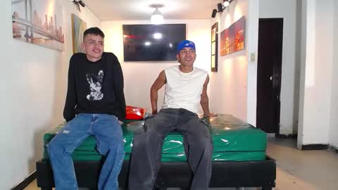 Snapshot of boschcz chatting on 17, 11, 2025 THOMAS AND DAMIAND online show from 17, 11, 2025