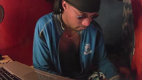 boss_playa98 online show from 7, 3, 2025