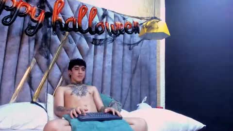 Snapshot of bossdominator1 chatting on 30, 10, 2025 Boss online show from 30, 10, 2025