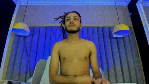 Snapshot of bossdominator1 chatting on 17, 11, 2025 Boss online show from 17, 11, 2025