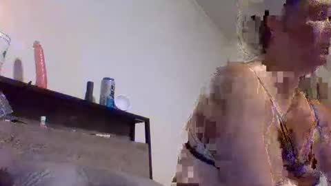 Snapshot of bossy_b1018 chatting on 21, 11, 2025 bossy_b1018 online show from 21, 11, 2025