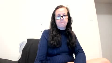 Bossy Peach Goddess online show from 8, 7, 2026