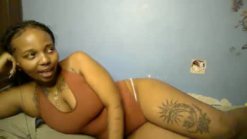 Snapshot of botty_queen chatting on 27, 5, 2026 botty_queen online show from 27, 5, 2026