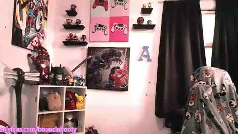 Pumpkin Butt online show from 23, 5, 2026