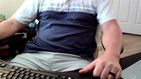 Snapshot of bourbonman144 chatting on 11, 11, 2025 bourbonman144 online show from 11, 11, 2025